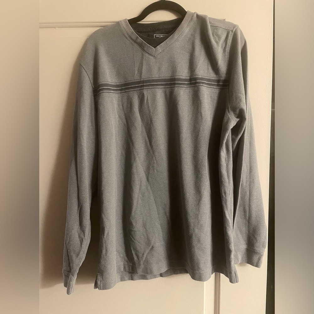 Van Heusen Men’s Gray Sweater EUC